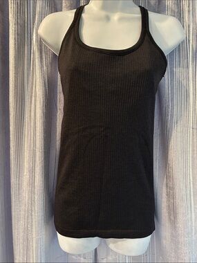Lululemon Ebb To Street Tank. Size 8